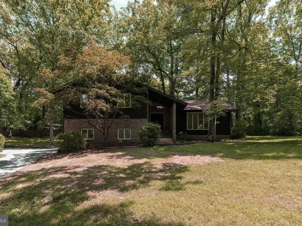 5306 Davis Ford Rd, Woodbridge, VA 22192