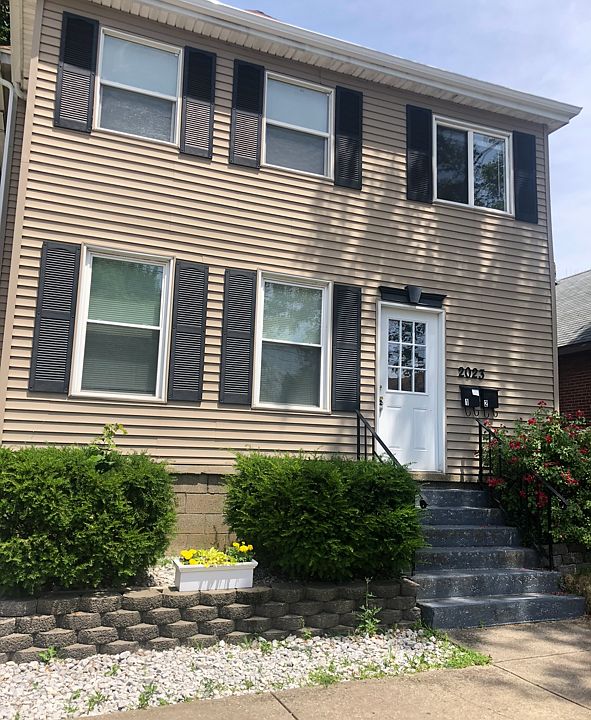 1st image of 2023 Riverside Dr #1