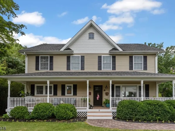 9 W Maple Ave, Roxbury Twp., NJ 07876
