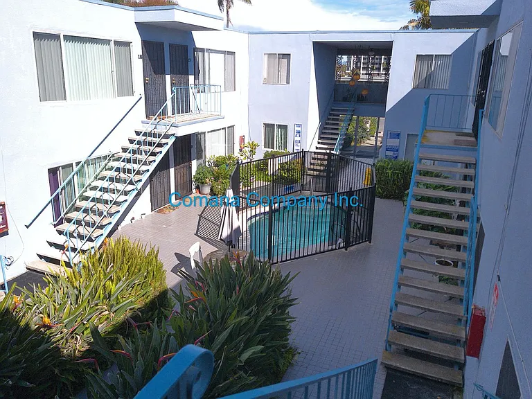 Campus Avenue — Photo 10