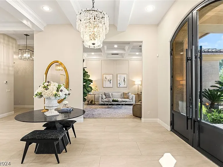 18 Castle Oaks Ct — Photo 4