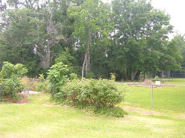 2nd image of 1858 Rosedale Rd