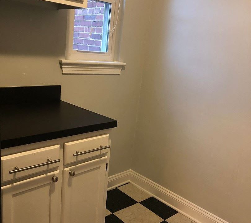 1st image of 1724 N Quinn St APT 306