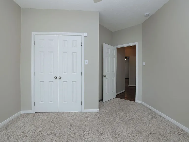 105 Lawrence Marshall Dr — Photo 32