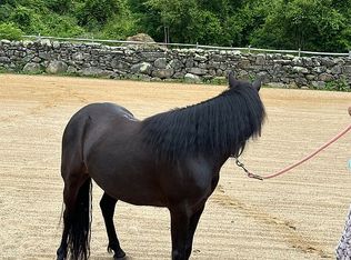 111 County Rd, Plympton, MA 02367