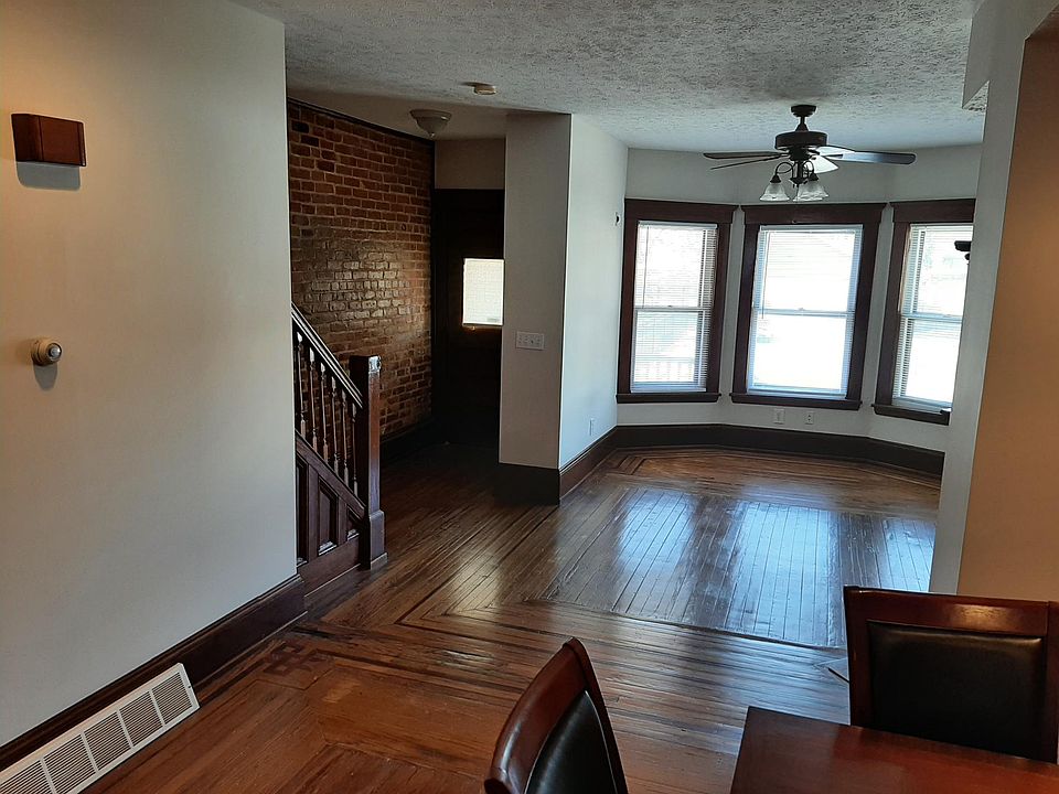 1st image of 1463 W 77th St #5