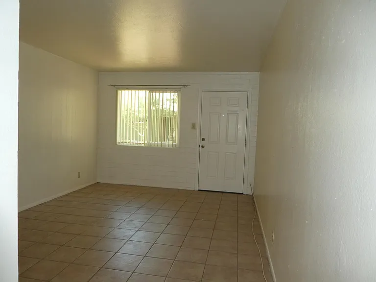 1200 E Spence Ave #2 — Photo 3