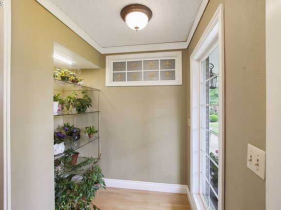 3rd image of 6128 Broadview Ln