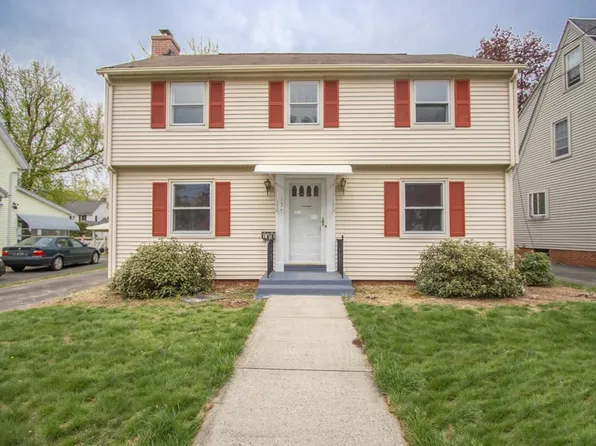 137 Hartford Ter, Springfield, MA 01118