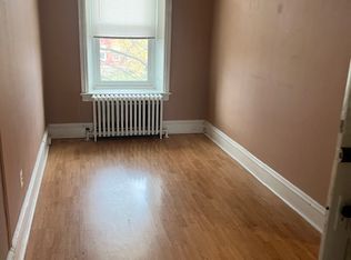 215 Jefferson Ave APT 5, Bristol, PA 19007