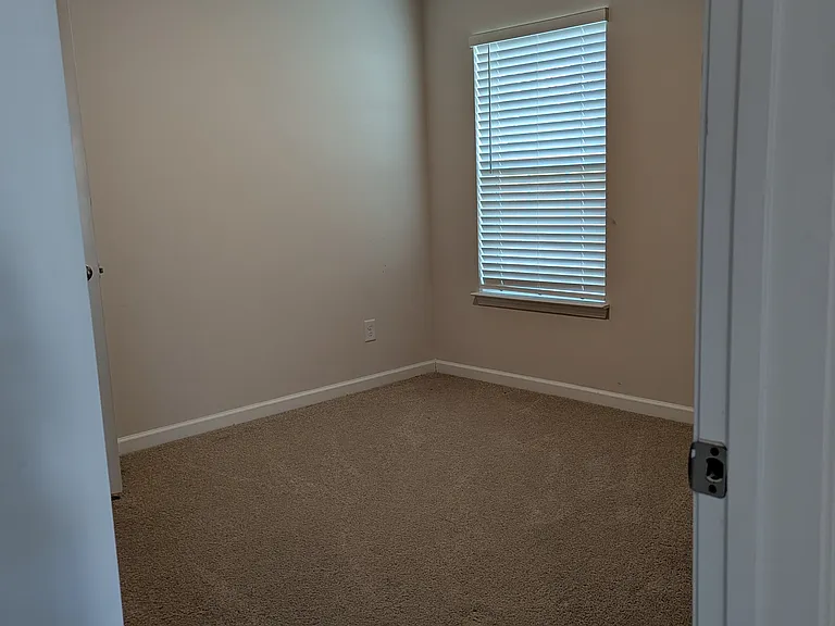 Bedroom 3, empty
