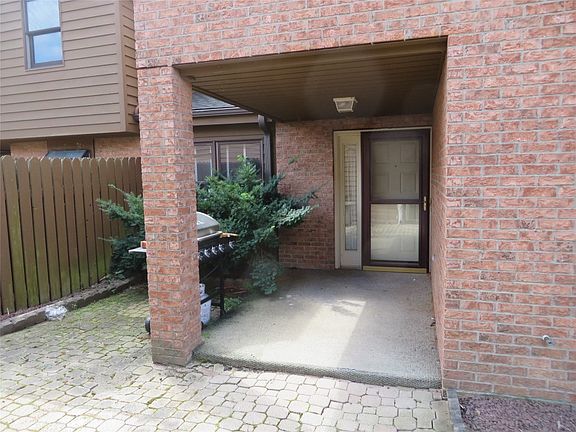 4th image of 3012 Pleasant Dr