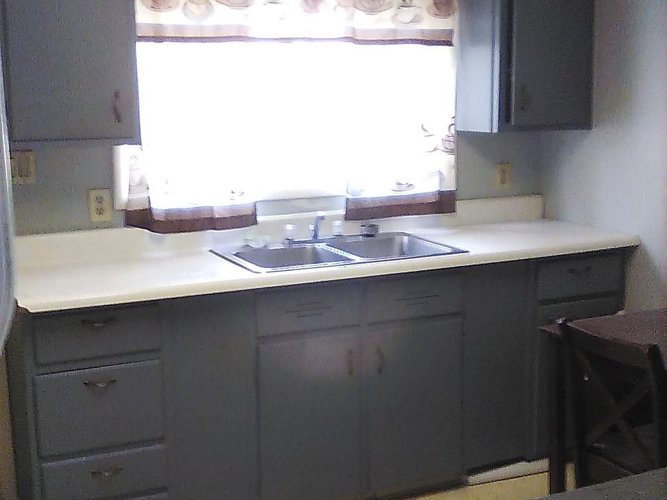 2nd image of 50 Virginia Ave #2