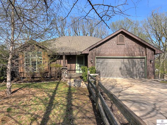 3rd image of 8735 Raven Oaks Dr