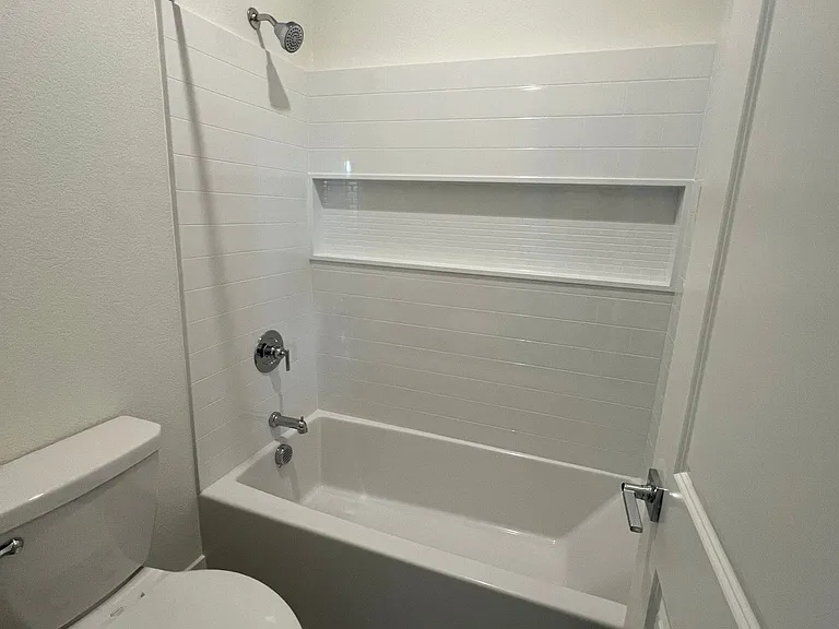 Guest Bathroom #2 (1st floor)
