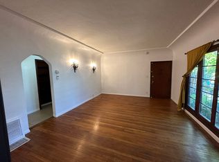 6111 Romaine St APT 1, Los Angeles, CA 90038