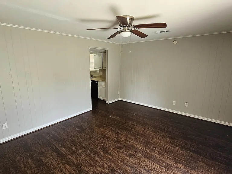 5118 Mauritz Dr — Photo 4