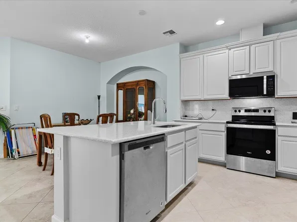 12842 SW Lake Fern Circle, Port St Lucie, FL 34987