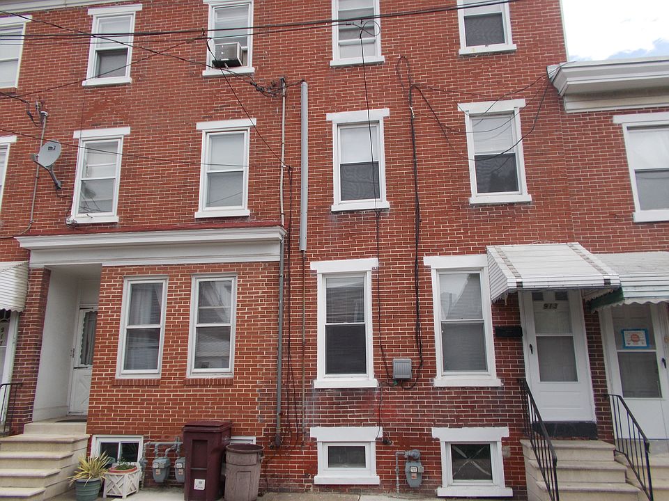 1st image of 913 Linden St