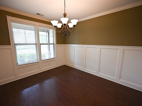 4th image of 2050 Covey Dr