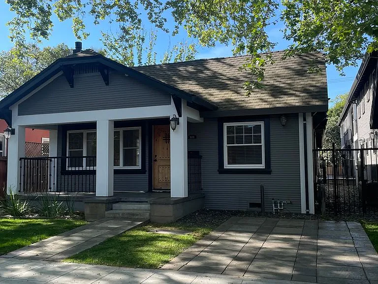3018 D St — Photo 3
