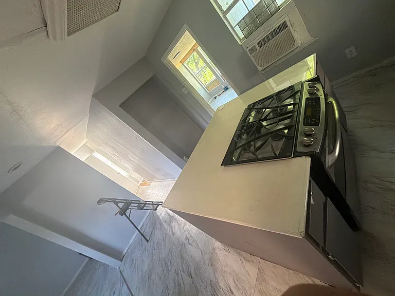 1622 Rigsby Ave #1 — Photo 5