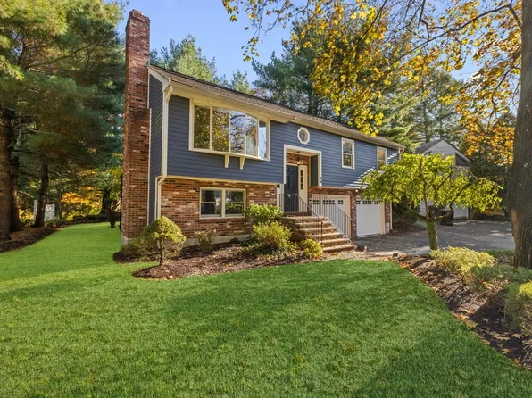 86 Salem End Rd, Framingham, MA 01702