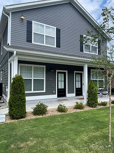 809 Maple St #D Photo 1 809 Maple St #D Photo 1