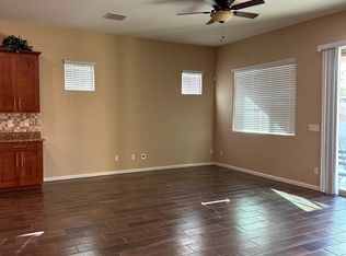 1087 E Regent Dr, Gilbert, AZ 85298