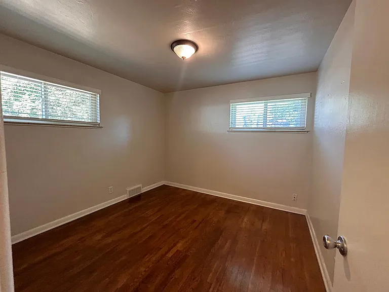 3141 W 21st Ave — Photo 22