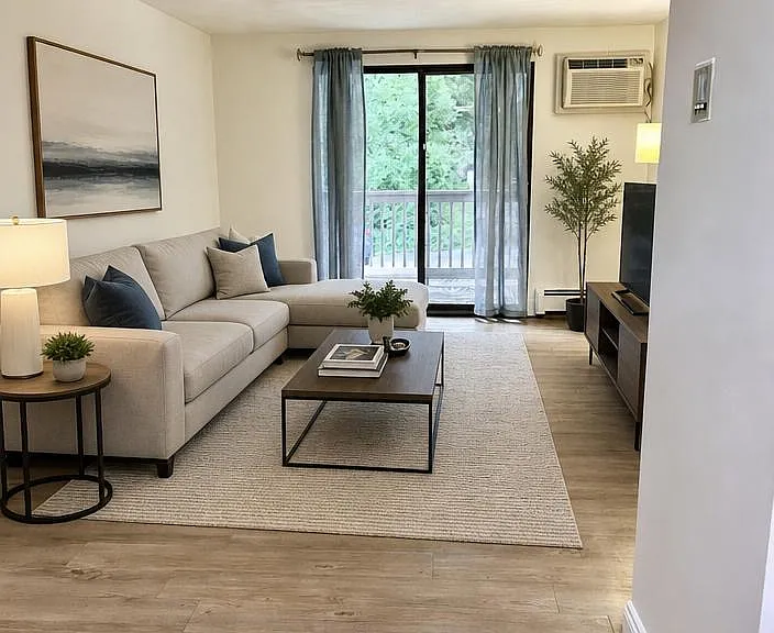 31 Andrew St — Photo 1