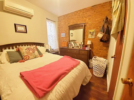 Rented by Doorway NYC, LLC | media 6