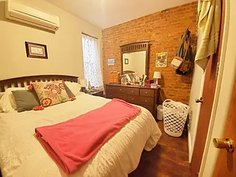 Rented by Doorway NYC, LLC