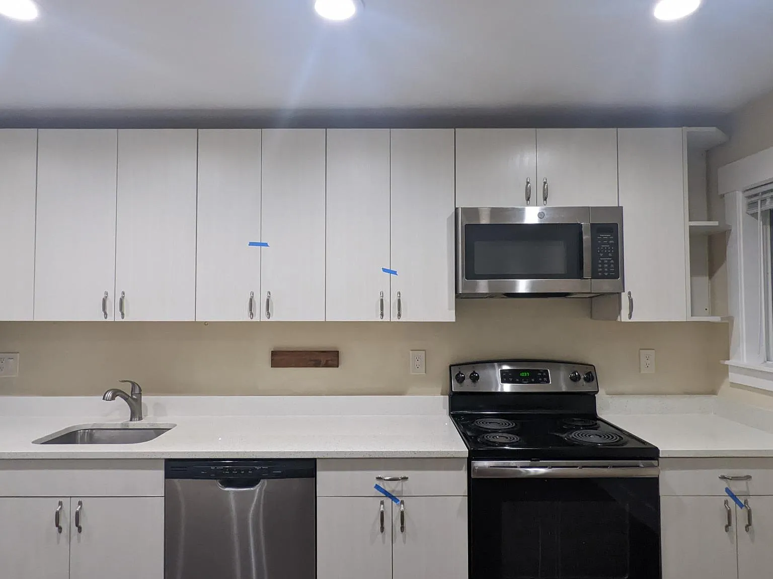 2 bed, 800 sqft, $2,050 — Photo 3