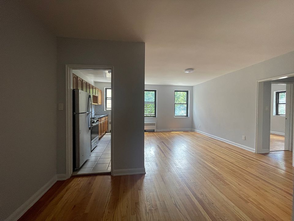 1st image of 6227 Broadway APT 6B