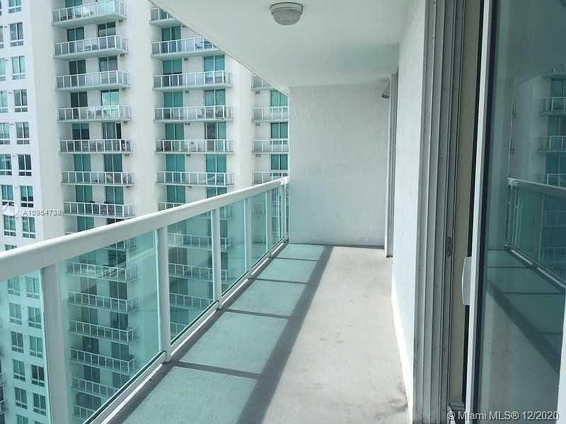 1st image of 1800 N Bayshore Dr APT 3106