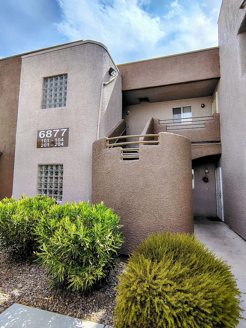 2 Bed/2Bath Condo — Photo 1