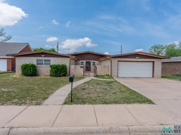 214 Texas Dr, Portales, NM 88130
