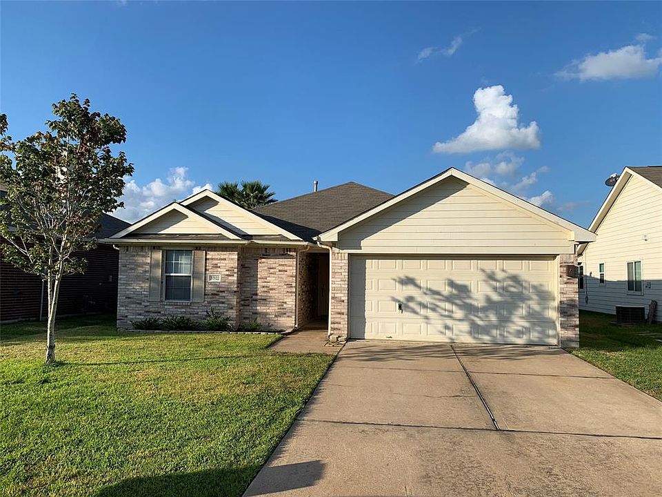 1st image of 32122 Decker Oaks Dr