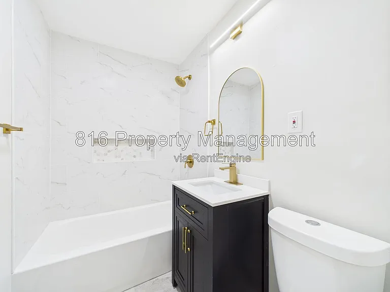 11230 Corrington Ave — Photo 20