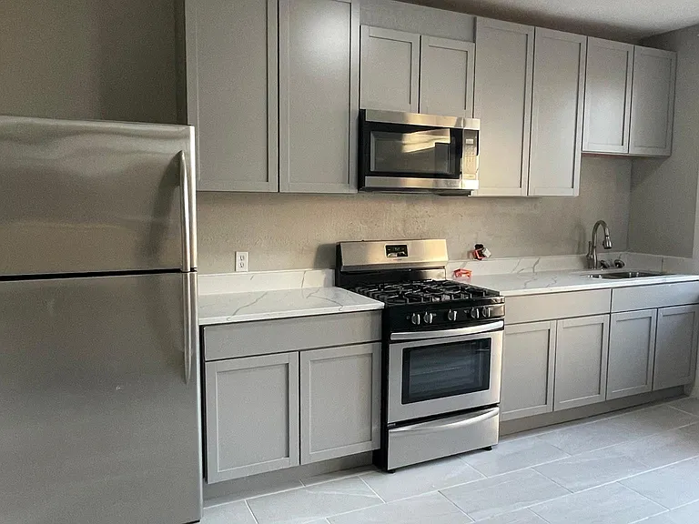 2835 Texas Ave #1F — Photo 15