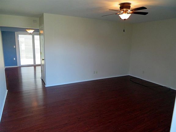 3rd image of 5730 Whispering Way