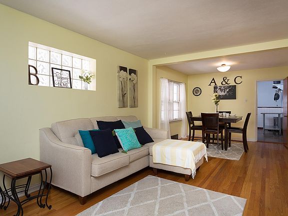 5th image of 5513 Lansdowne Ave