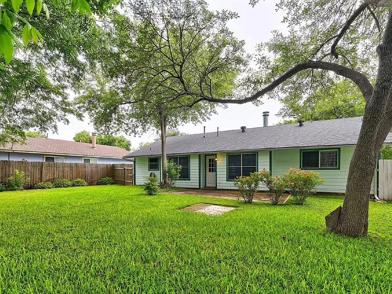 5010 Joshua Ct — Photo 25