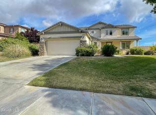 6727 Miramar Ln, Palmdale, CA 93551