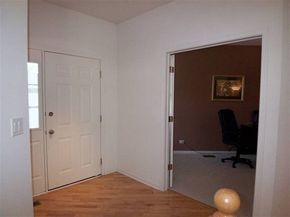 3rd image of 496 Pine Lake Cir