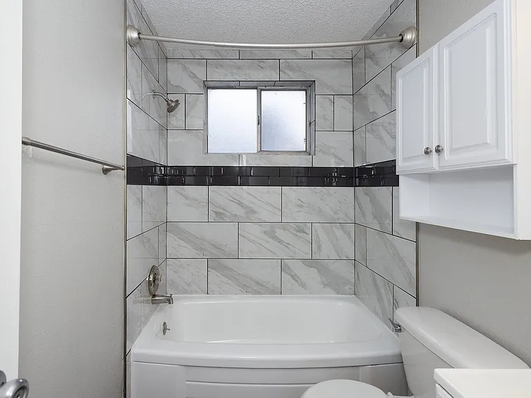 1363 Clayton St — Photo 16