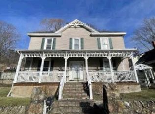 180 Tazewell Ave, Tazewell, VA 24651