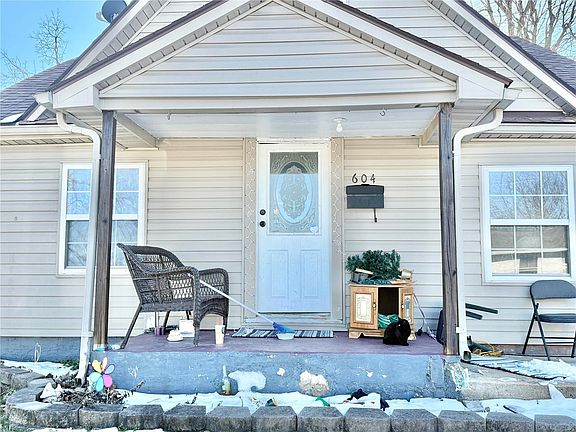 4th image of 604 Coleman Ave