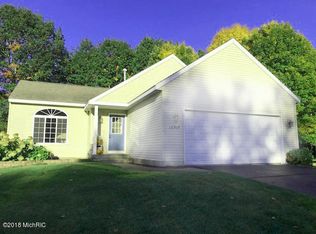 14919 Treevalley Dr NE, Cedar Springs, MI 49319